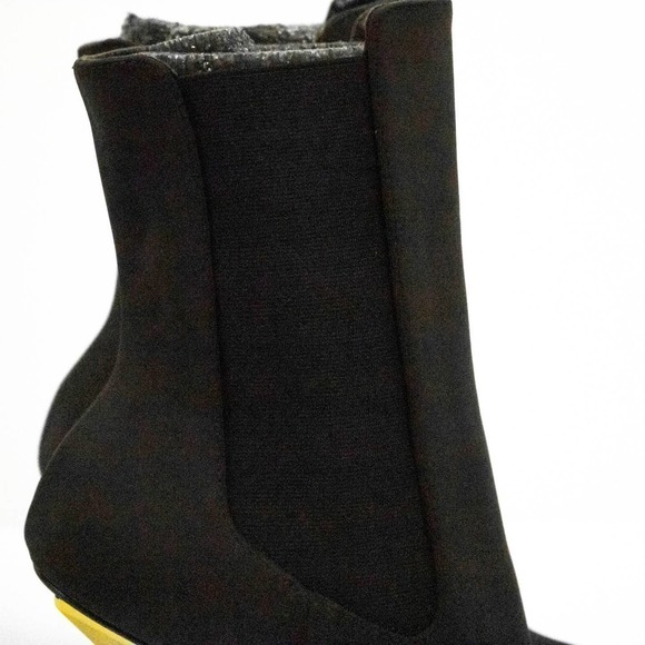 Good American Brown Chelsea Pointed Toe Heeled Ankle Boots Booties Size 7.5 - Picture 3 of 12